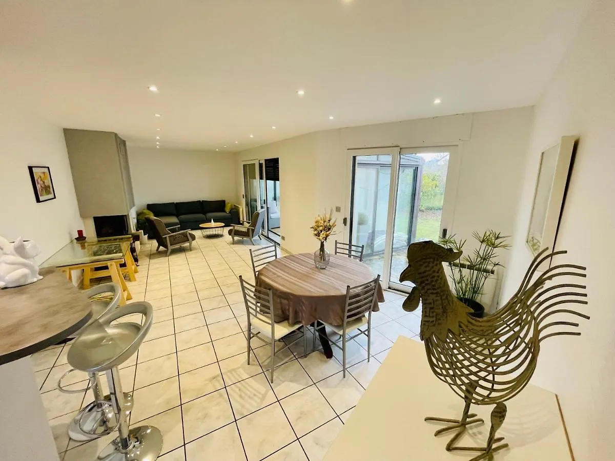 Maison T2 De 70 M2 Avec Jardin Et Veranda Rignac  Holiday home Rignac (Aveyron)